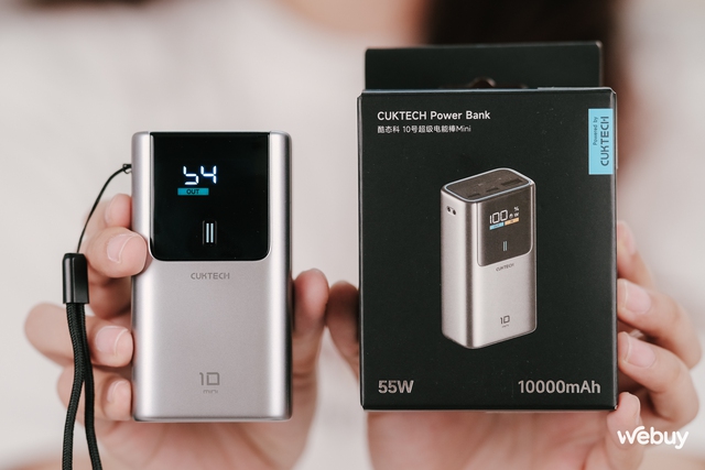 Đây là pin dự phòng nhỏ nhất, xịn nhất của Xiaomi: Dung lượng chỉ 10.000mAh thôi nhưng sạc được cả MacBook, tích hợp cả màn hình, móc khóa- Ảnh 1. Đây là pin dự phòng nhỏ nhất, xịn nhất của Xiaomi: Dung lượng chỉ 10.000mAh thôi nhưng sạc được cả MacBook, tích hợp cả màn hình, móc khóa- Ảnh 1.