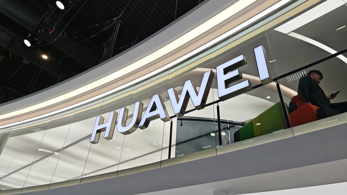 Lạc quan như Huawei: "Chip tự làm của chúng tôi chỉ chậm hơn chip của Mỹ đúng một thế hệ mà thôi"- Ảnh 1.